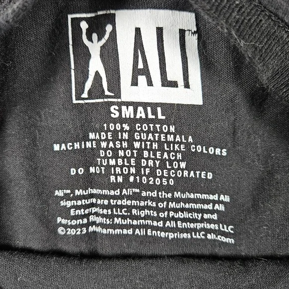 Muhammad Ali Sonny Liston Knockout Graphic T-Shirt Black Mens Small 100% Cotton - Picture 2 of 3